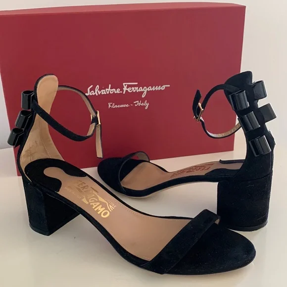 Salvatore Ferragamo sandals - Picture 1 of 6